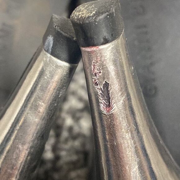 Gianni Bini Silver 3” Heals Size 6 - Picture 6 of 7